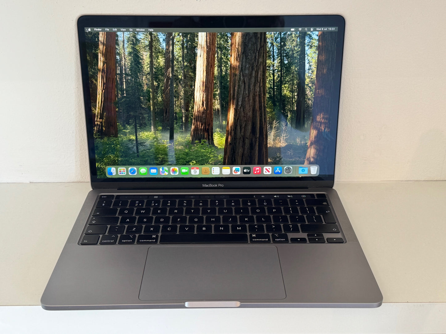 MacBook Pro 13-Inch Intel i5 2.0Ghz (Space Grey 2020), 16gb, 500GB