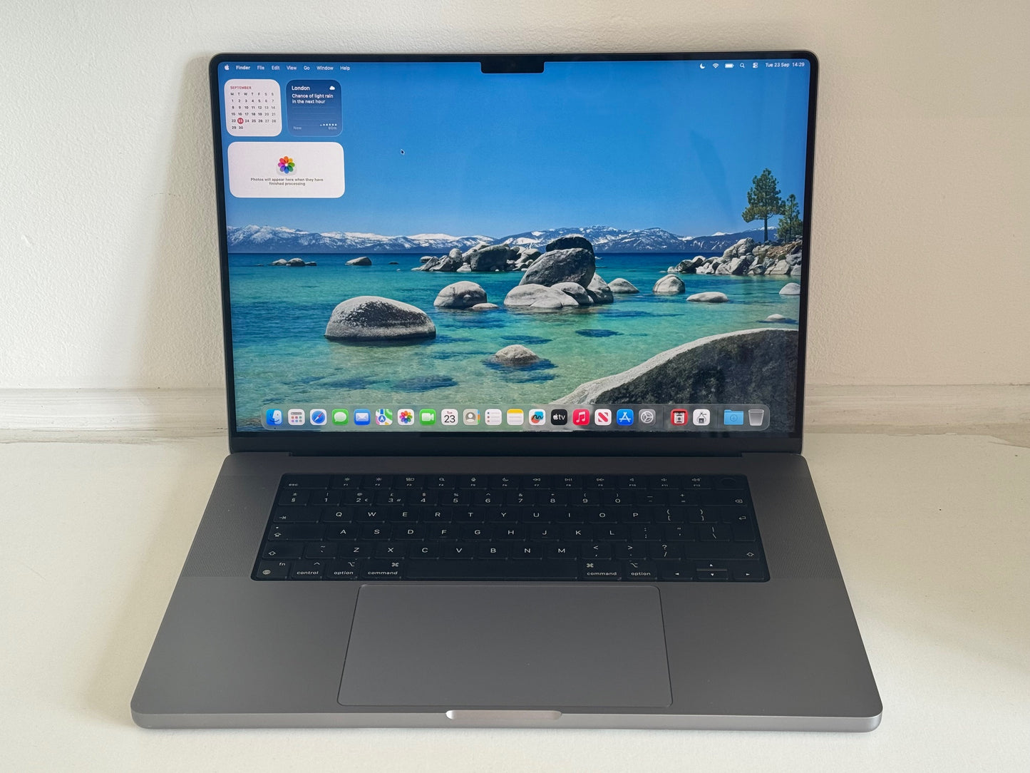 Apple MacBook Pro 16-Inch M1 Pro (Space Grey 2021) 16gb, 512GB Grade B