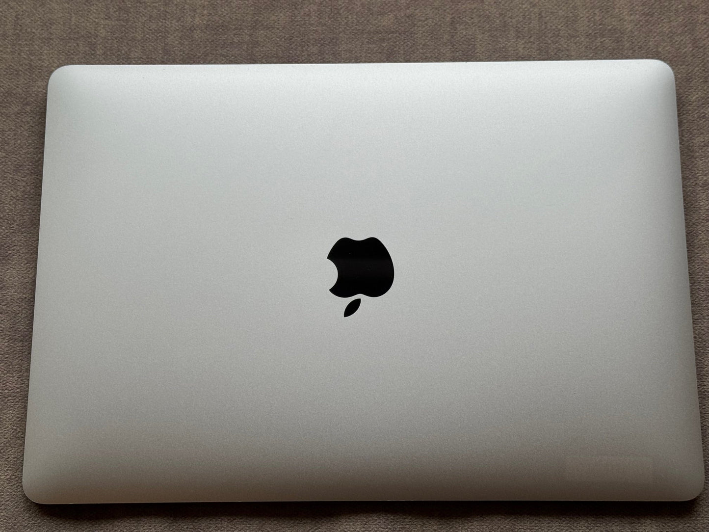 MacBook Air 13-inch M1 (Space grey 2020) 8gb, 256gb - Grade B