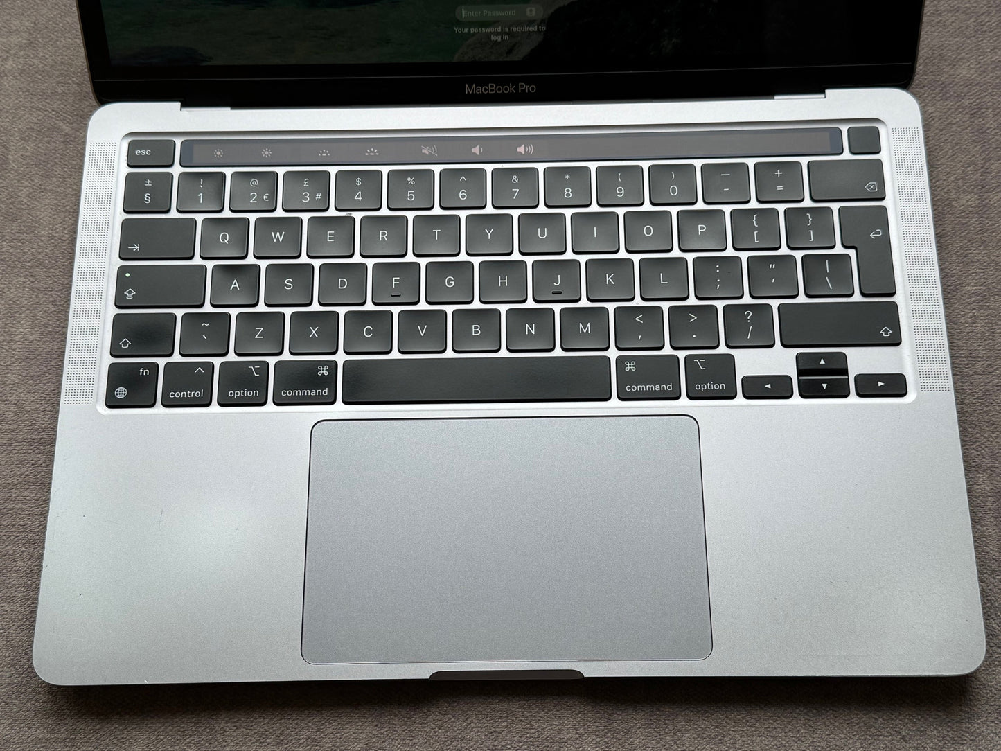 MacBook Pro 13-Inch M1 (Space Grey 2020) 8gb, 256gb Grade B
