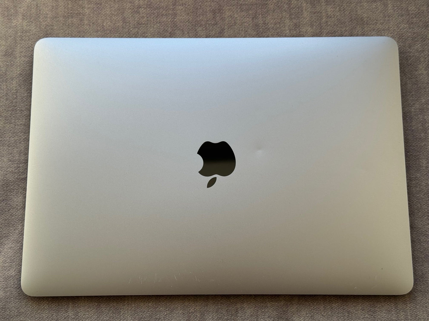 MacBook Air 13-inch M1 (Space grey 2020) 8gb, 256gb - Grade B