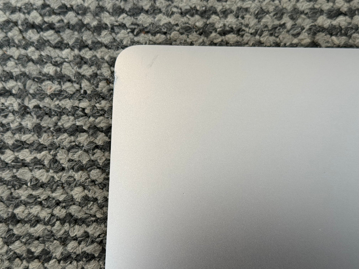 MacBook Pro 13-Inch M1 (Space Grey 2020) 8gb, 256gb Grade B