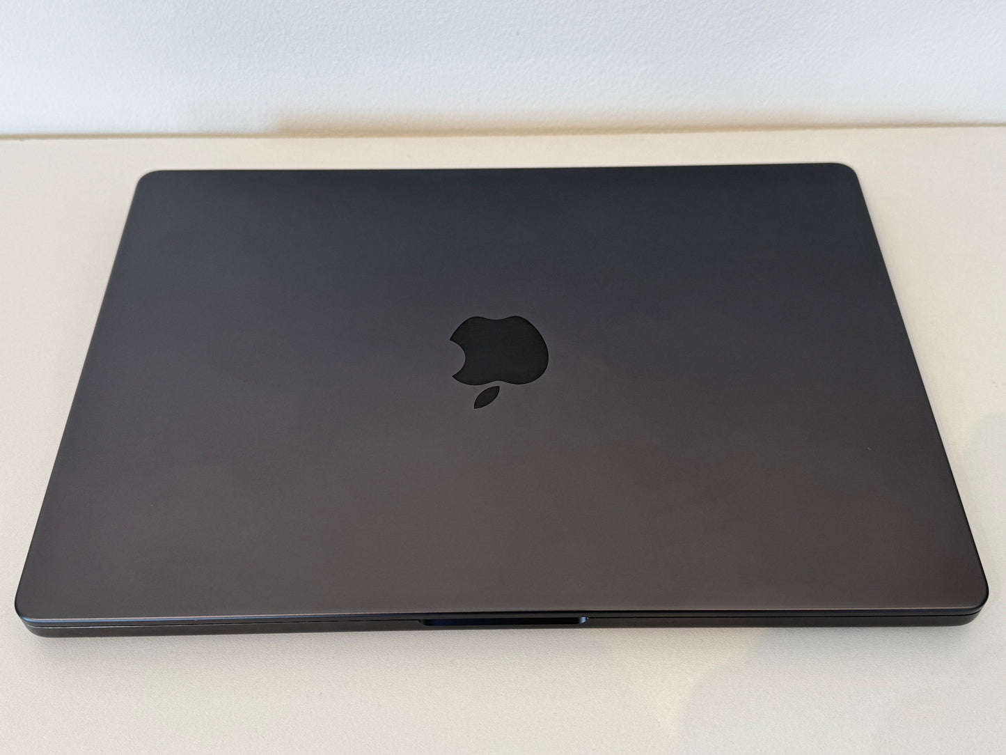 MacBook Pro 14-Inch M3 Pro, 18gb, 512GB, 14C GPU - Space Black