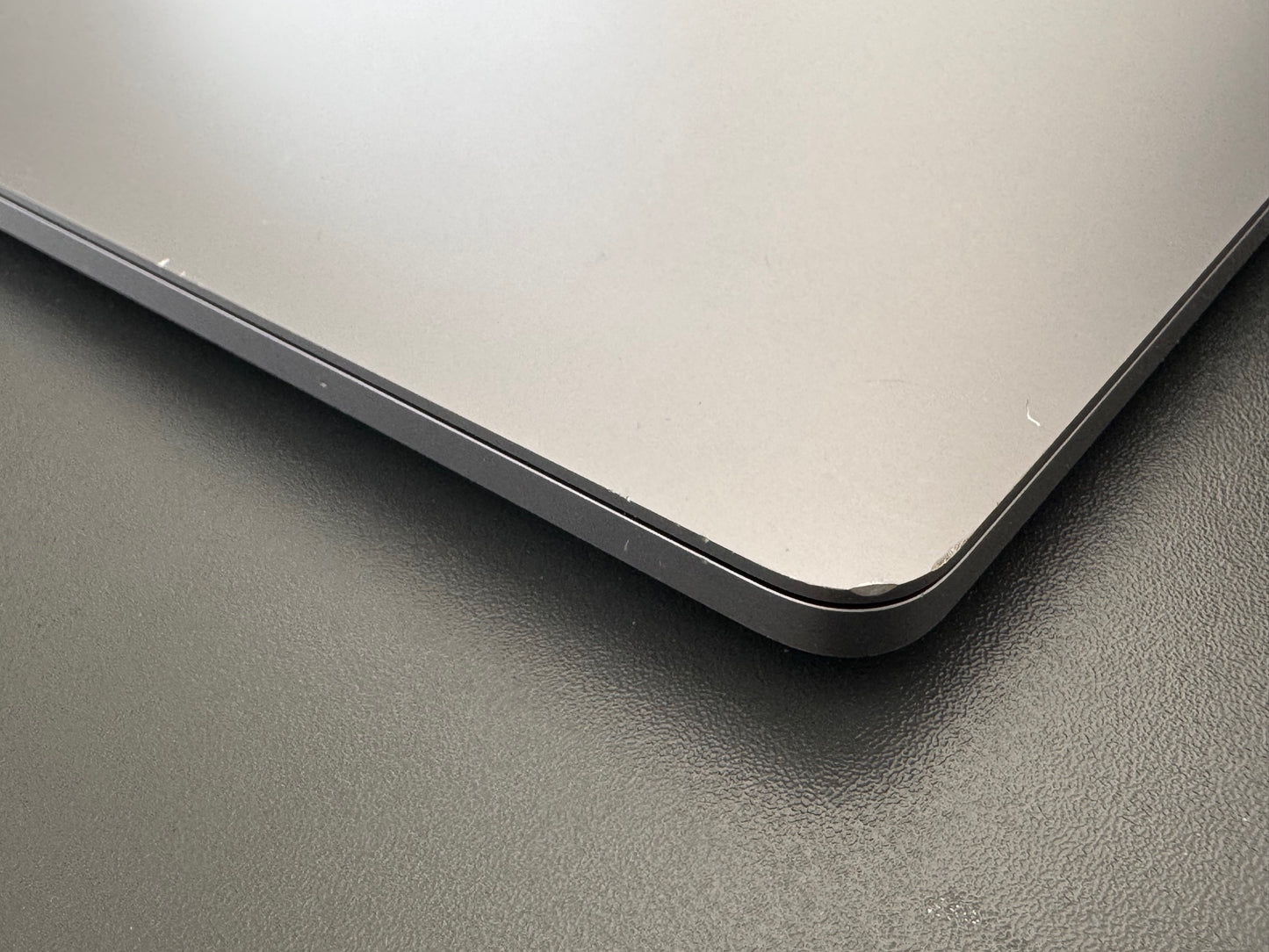 MacBook Pro 13-Inch M1 (Space Grey 2020) 8gb, 512gb - Grade B