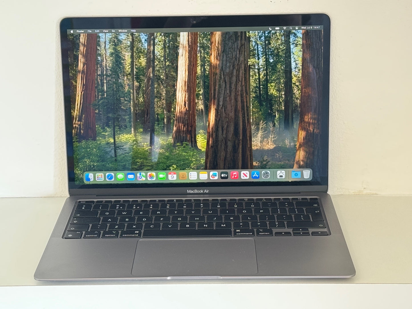 MacBook Air 13-inch M1 (Space grey 2020) 8gb, 256gb - Grade B