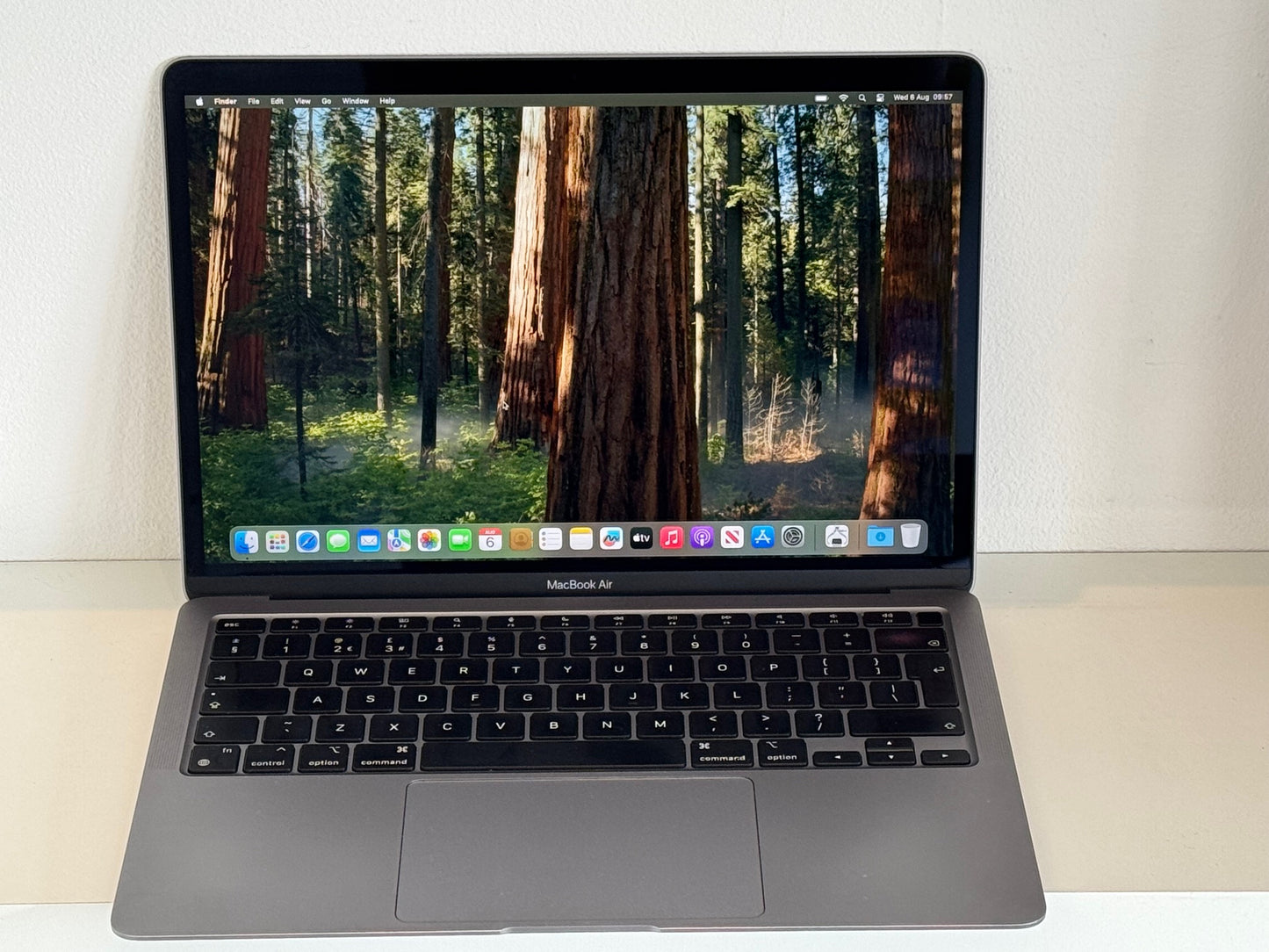 MacBook Air 13-inch M1 (Space grey 2020) 8gb, 256gb - Grade B