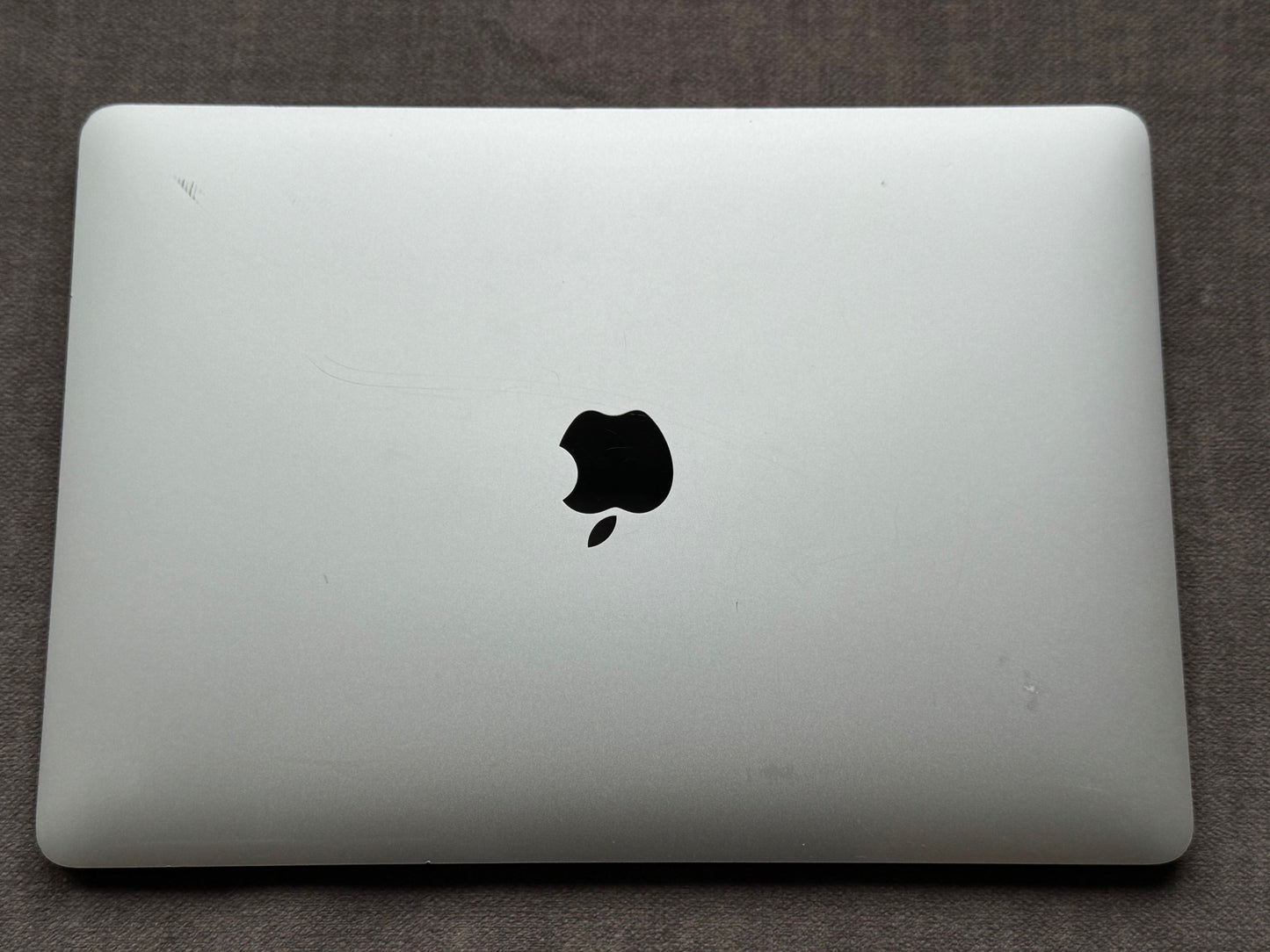 MacBook Air 13-inch M1 (Silver 2020) 8gb, 256gb Grade B