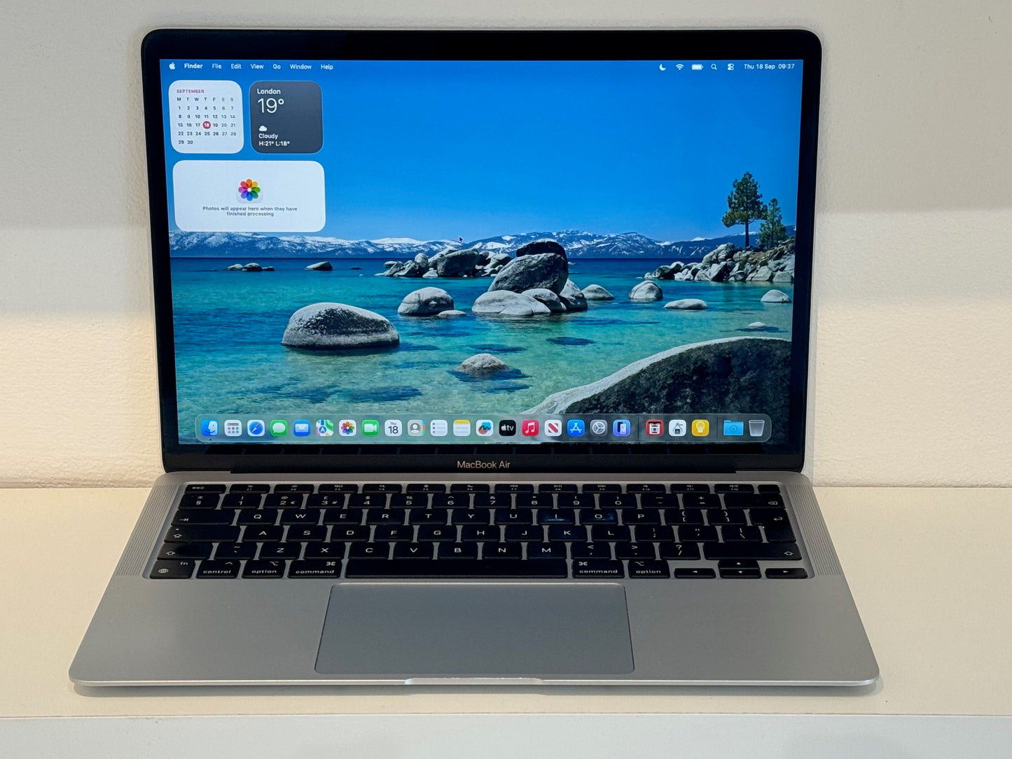 MacBook Air 13-inch M1 (Silver 2020) 8gb, 256gb Grade B