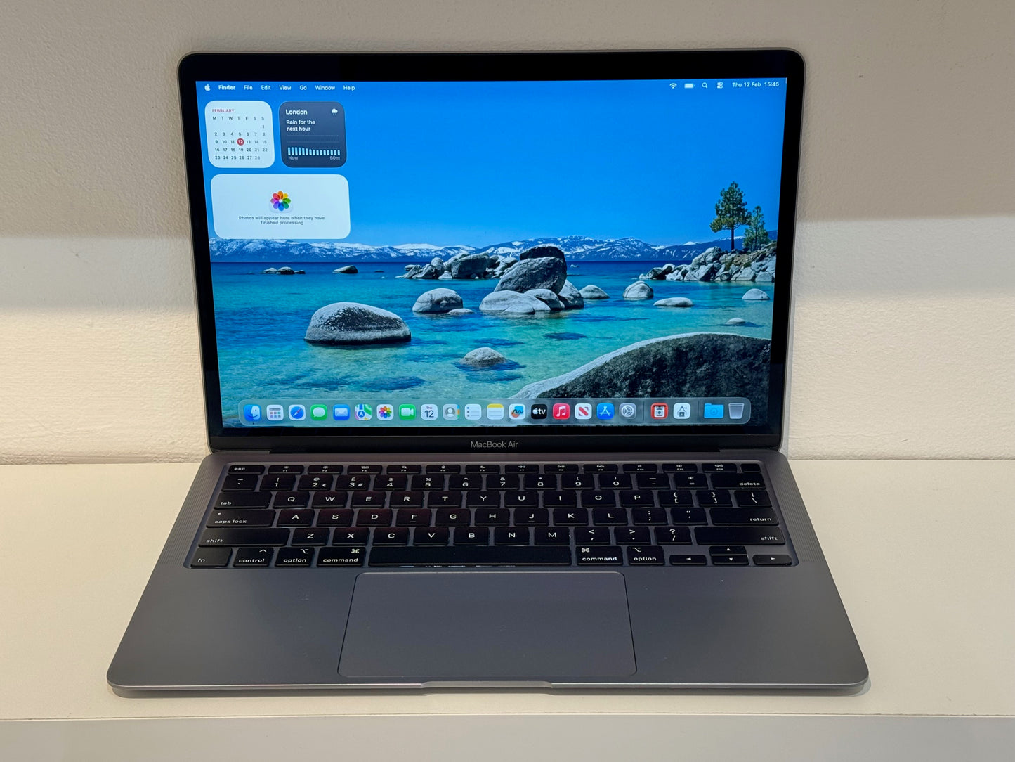MacBook Air 13-inch M1 (Space grey 2020) 8gb, 256gb - Grade B