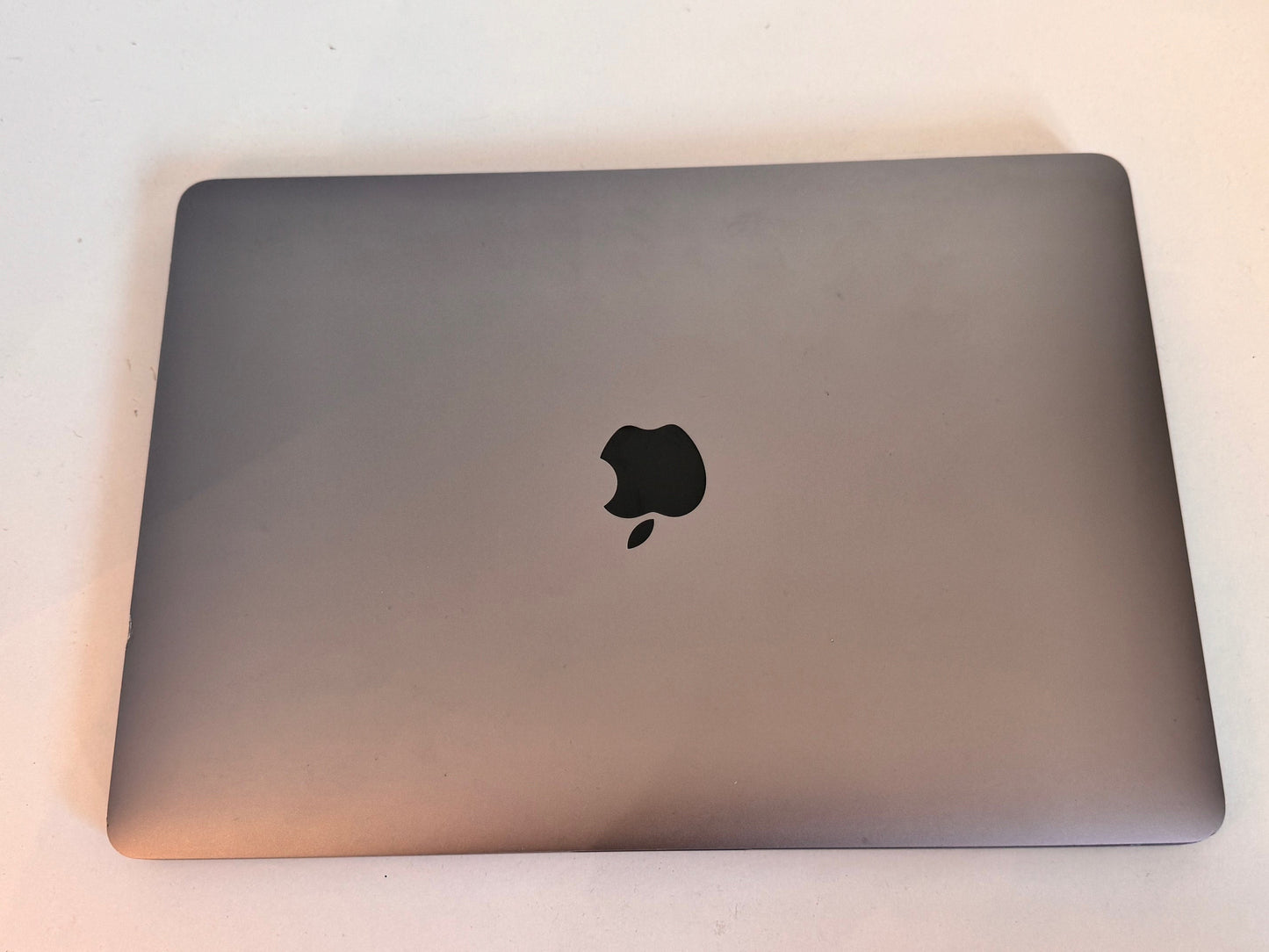 MacBook Pro 13-Inch M1 (Space Grey 2020) 16gb, 512gb Grade B