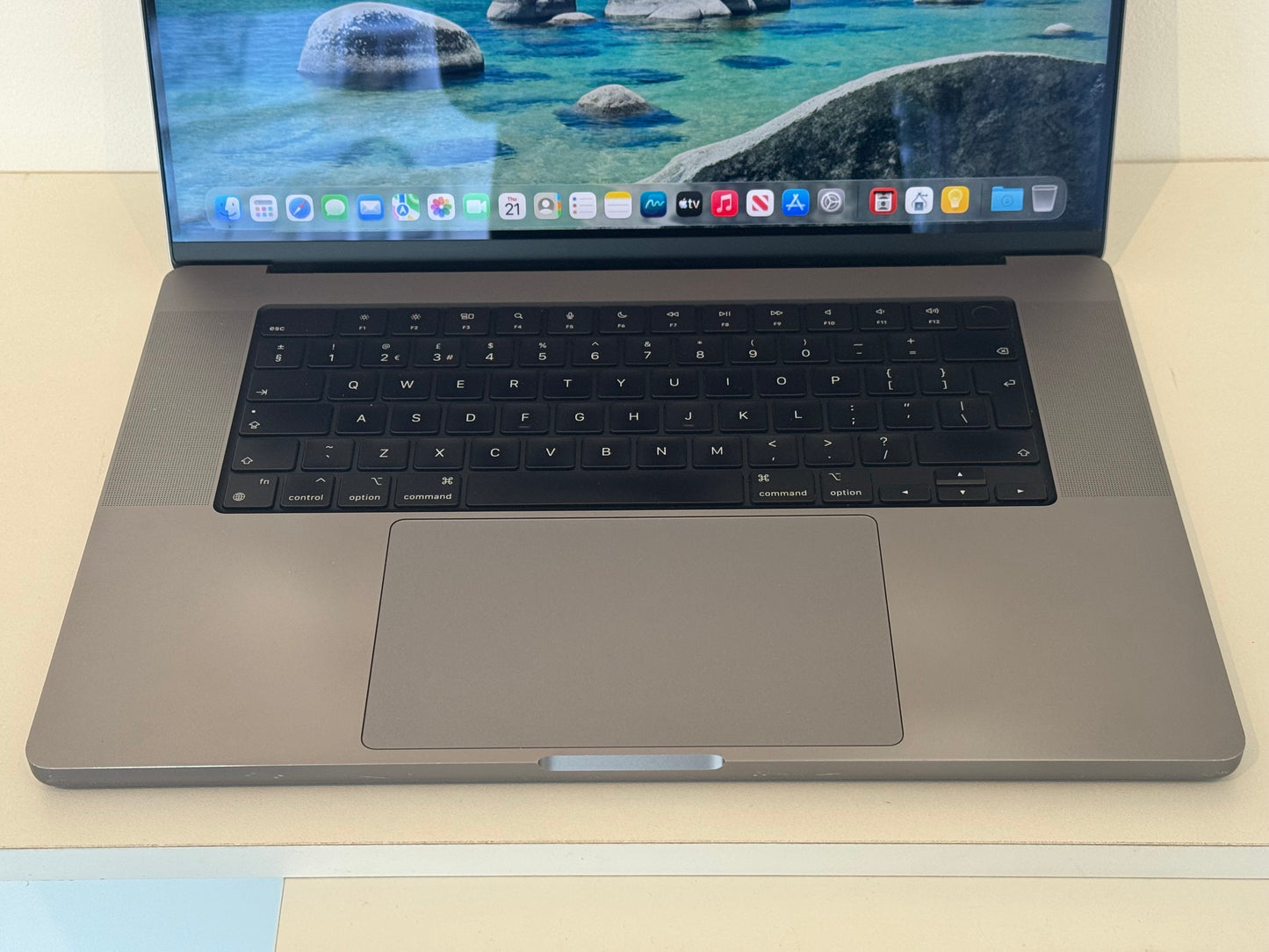 Apple MacBook Pro 16-Inch M1 Pro (Space Grey 2021) 32gb, 512GB Grade B