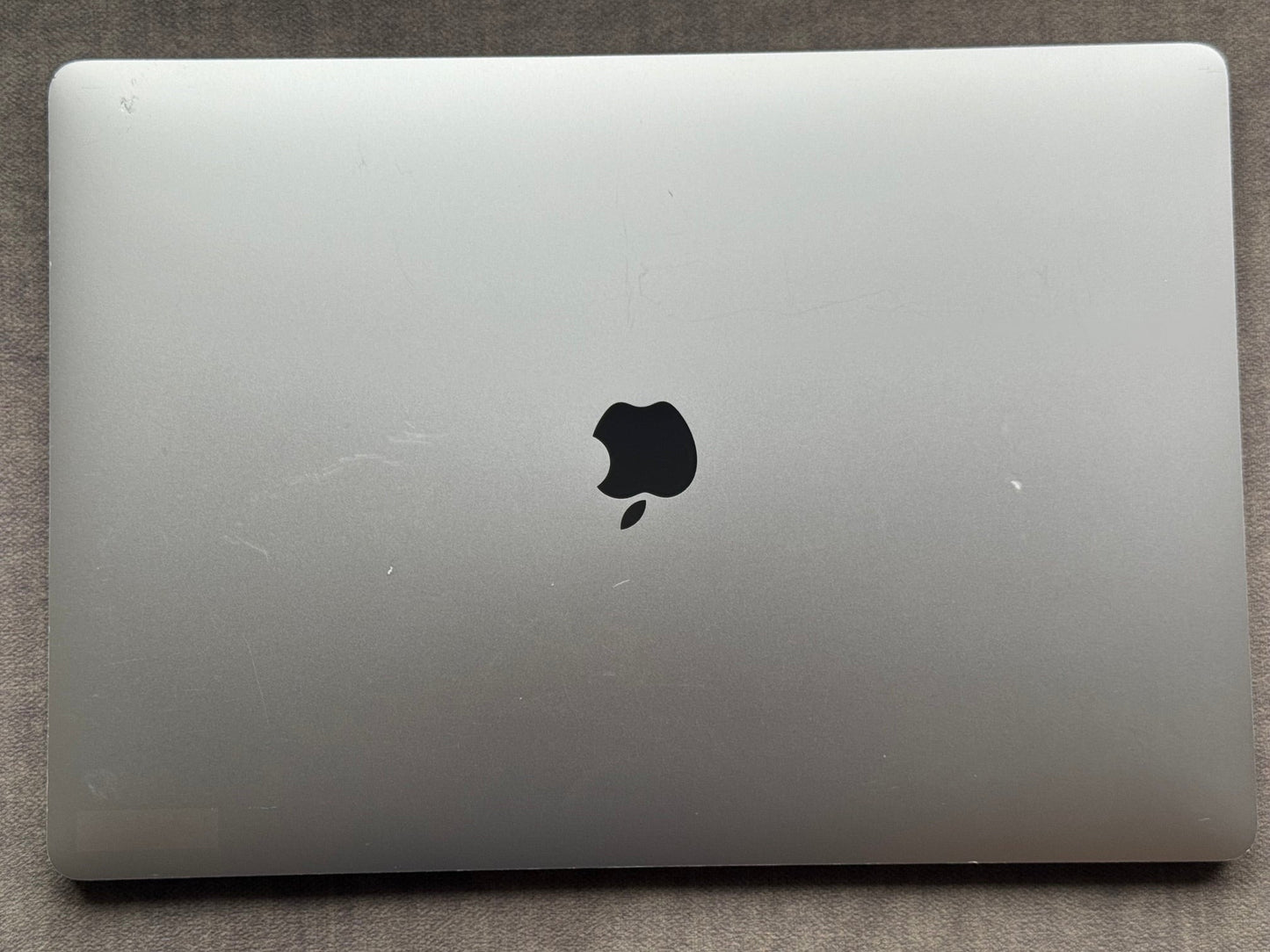 MacBook Pro 16-Inch 8 Core i9 2.4Ghz, 64gb, 512gb (Touchbar, 2019) Grade B