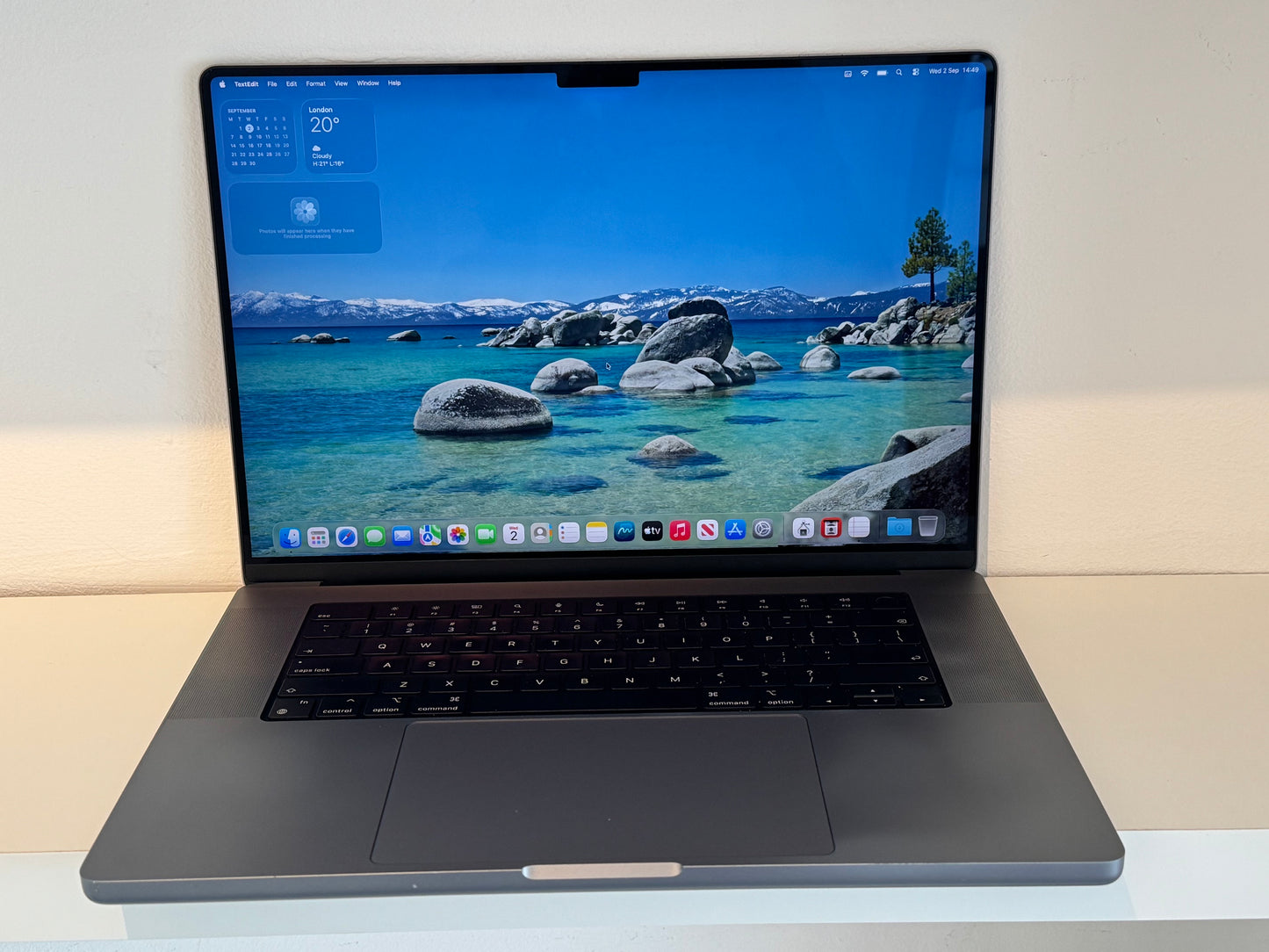 Apple MacBook Pro 16-Inch M1 Pro (Space Grey 2021) 16gb, 512GB Grade B