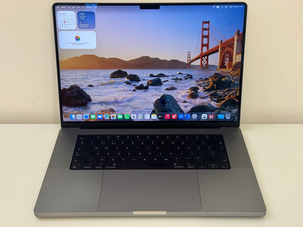 Apple MacBook Pro 16-Inch M1 Pro (Space Grey 2021) 32gb, 512GB Grade B (Copy)