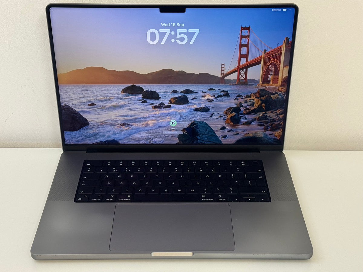 Apple MacBook Pro 16-Inch M1 Pro (Space Grey 2021) 32gb, 512GB Grade B