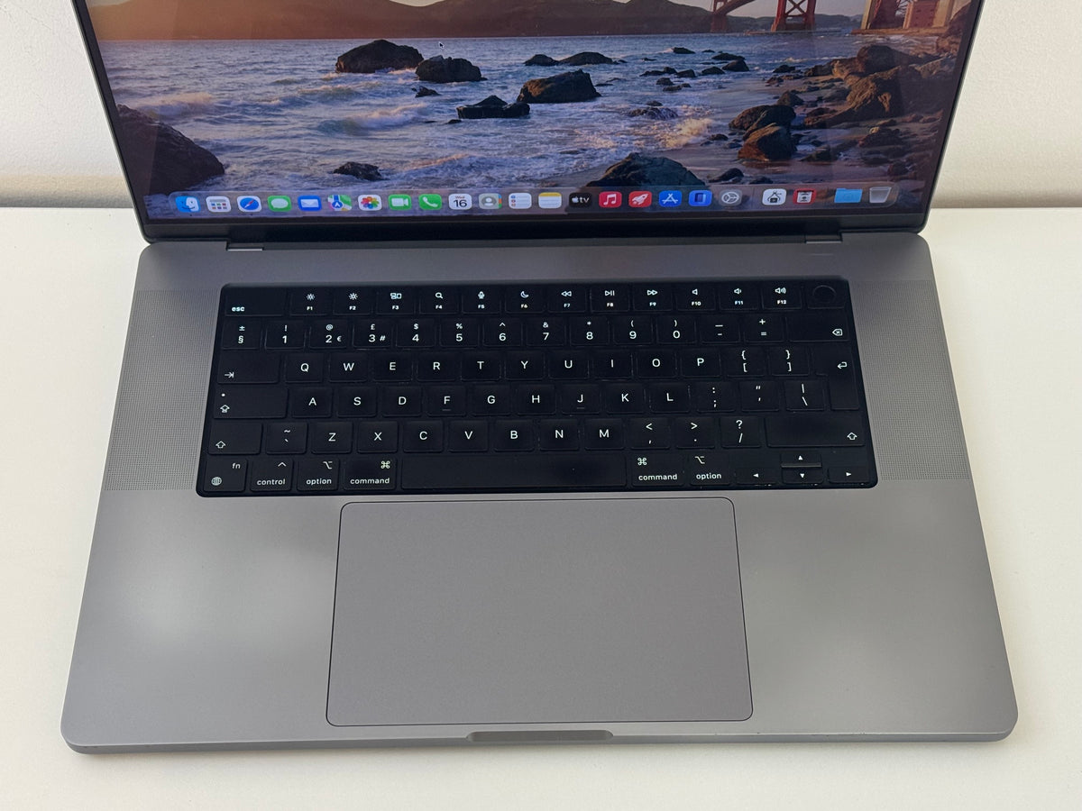 Apple MacBook Pro 16-Inch M1 Pro (Space Grey 2021) 32gb, 512GB Grade B