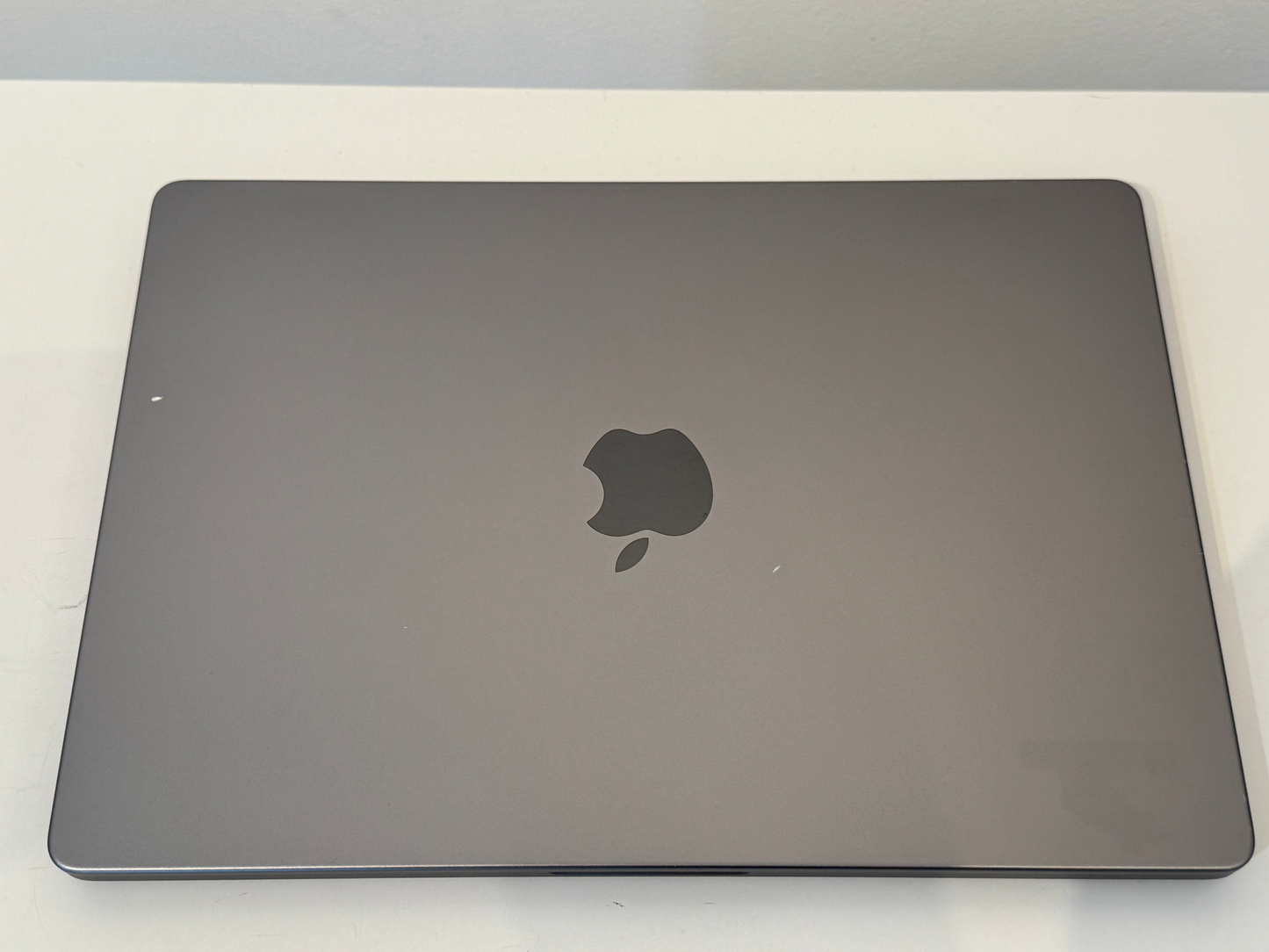 MacBook Pro 14-Inch M1 Pro, 16gb, 512gb, 14C GPU - Space Grey - 2022 Grade B