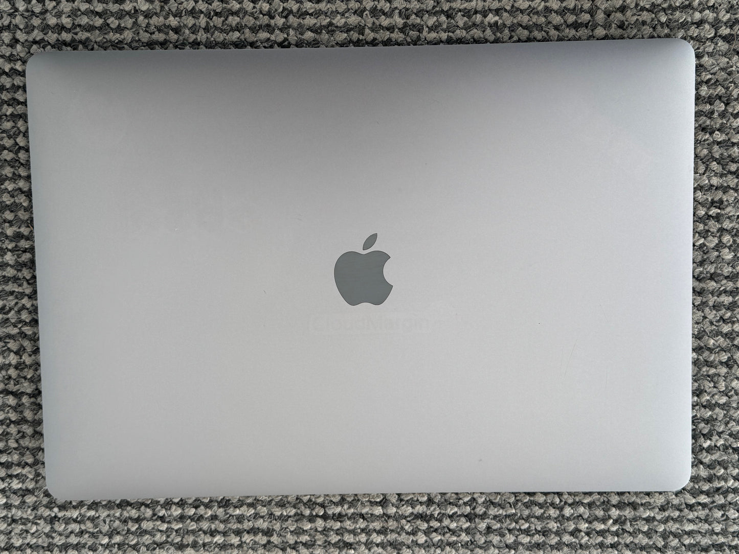 MacBook Pro 15-Inch 6-Core i9 2.9Ghz, 32gb 512GB (Touchbar, 2018) GRADE B